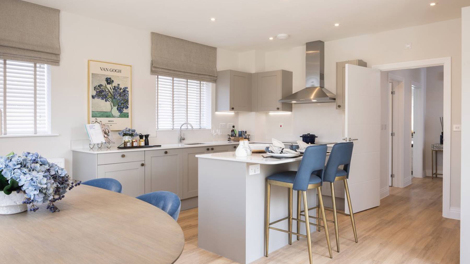 Kitchen of 4 bedroom house for sale in Crowthorne, Berkshire