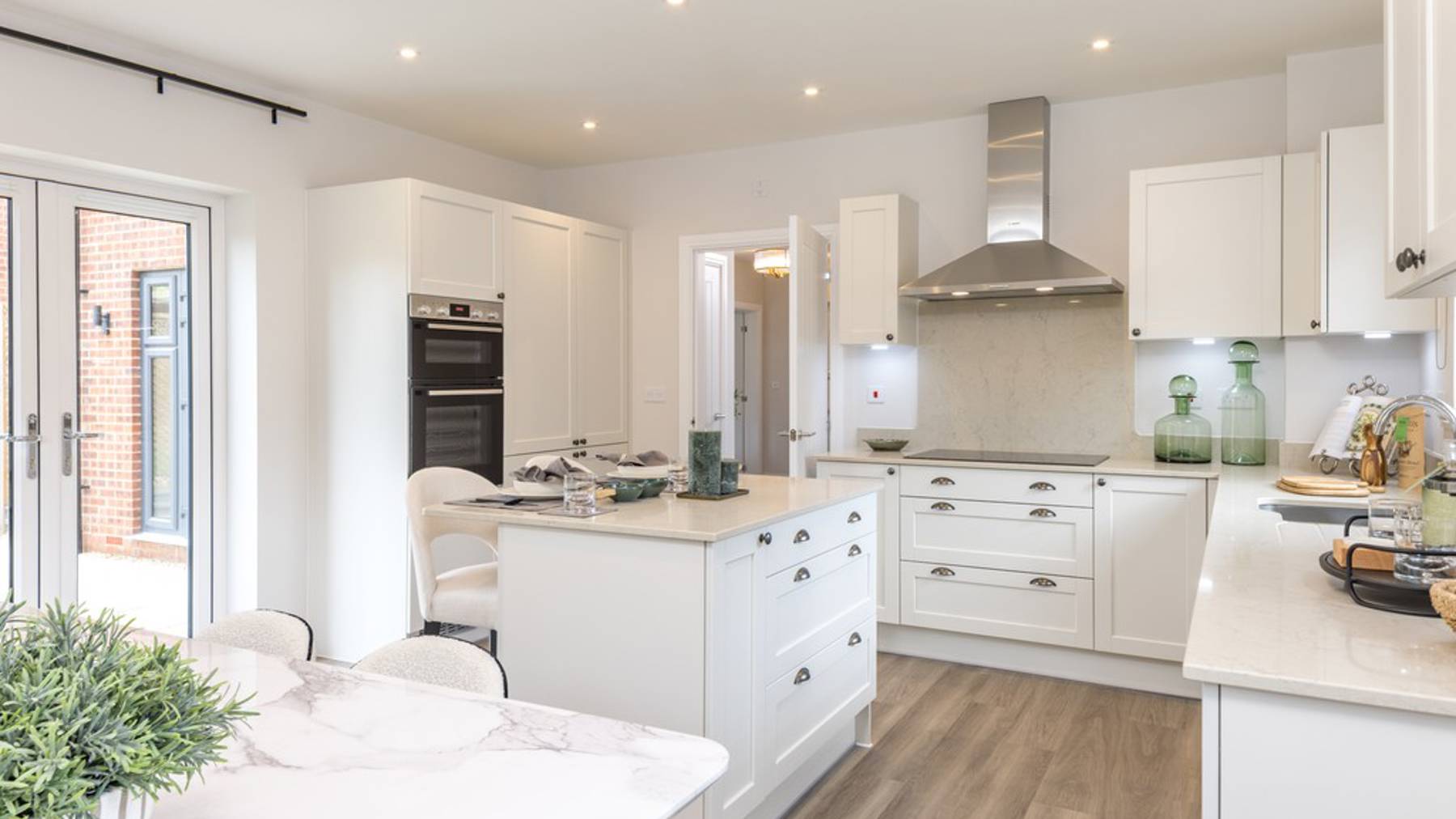 Kitchen/dining area of houses for sale in Crowthorne