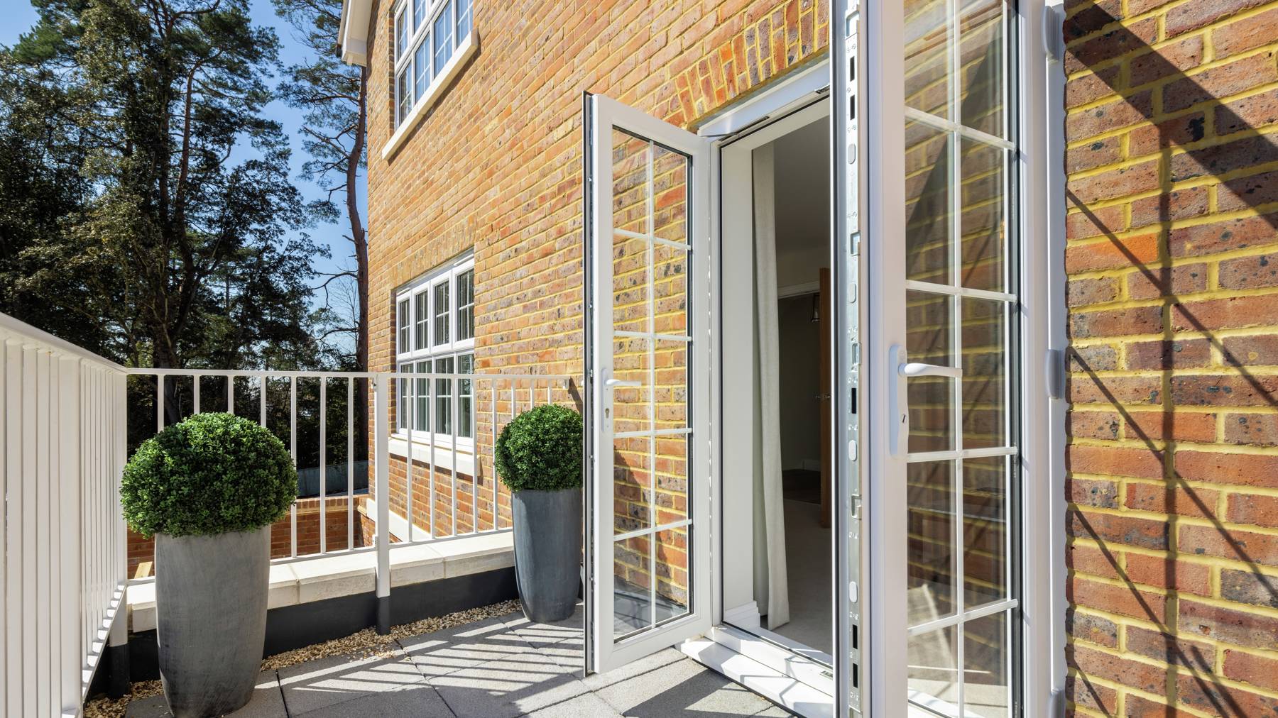 New build houses for sale in Oxshott, Surrey